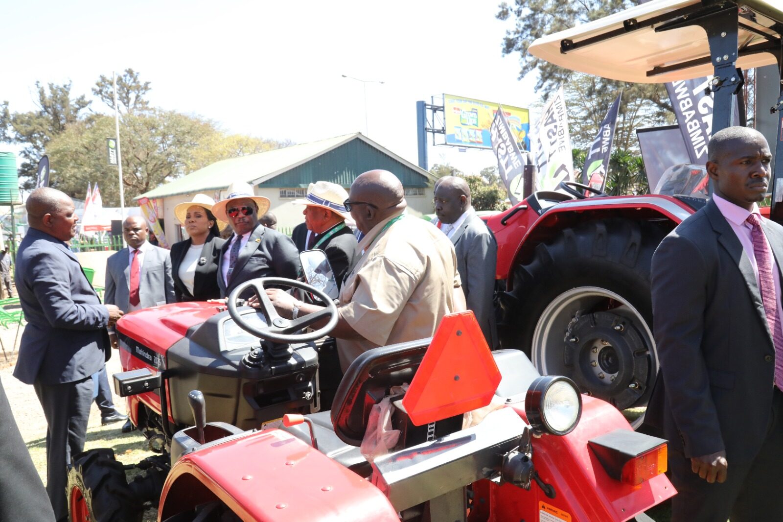Vice President Chiwenga hails fertiliser drive as Zimbabwe pushes for agricultural self-sufficiency