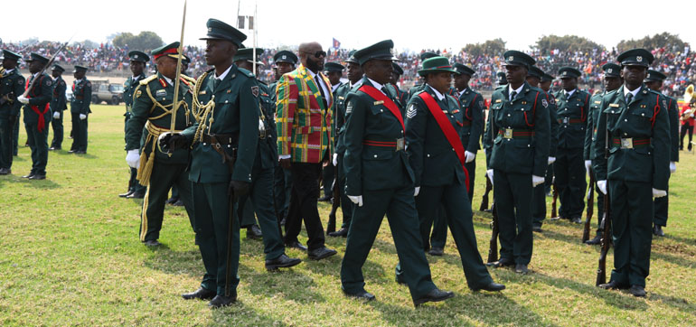 Thousands throng Heroes, ZDF commemorations