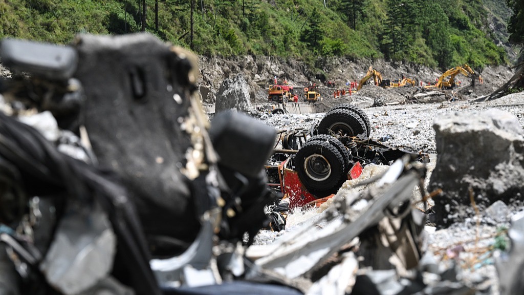 Rescue, relief efforts intensify in Gyirong following mudslide