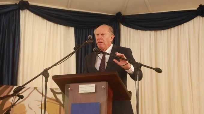 Mayor pushes AI to cut council bureaucracy