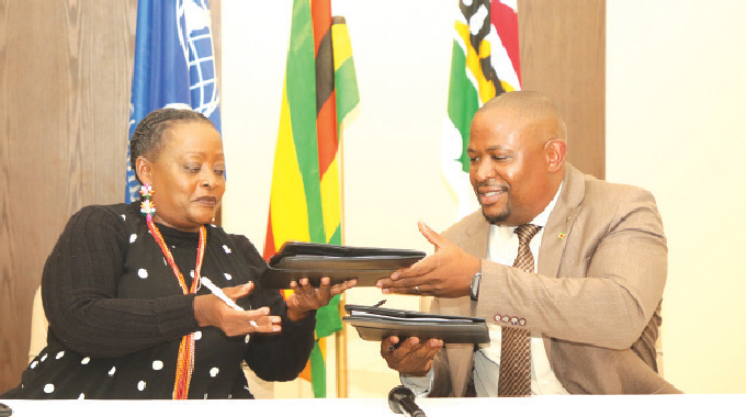 Confederation of Zimbabwe Industries and ZimTrade seal export drive to transform manufacturing sector
