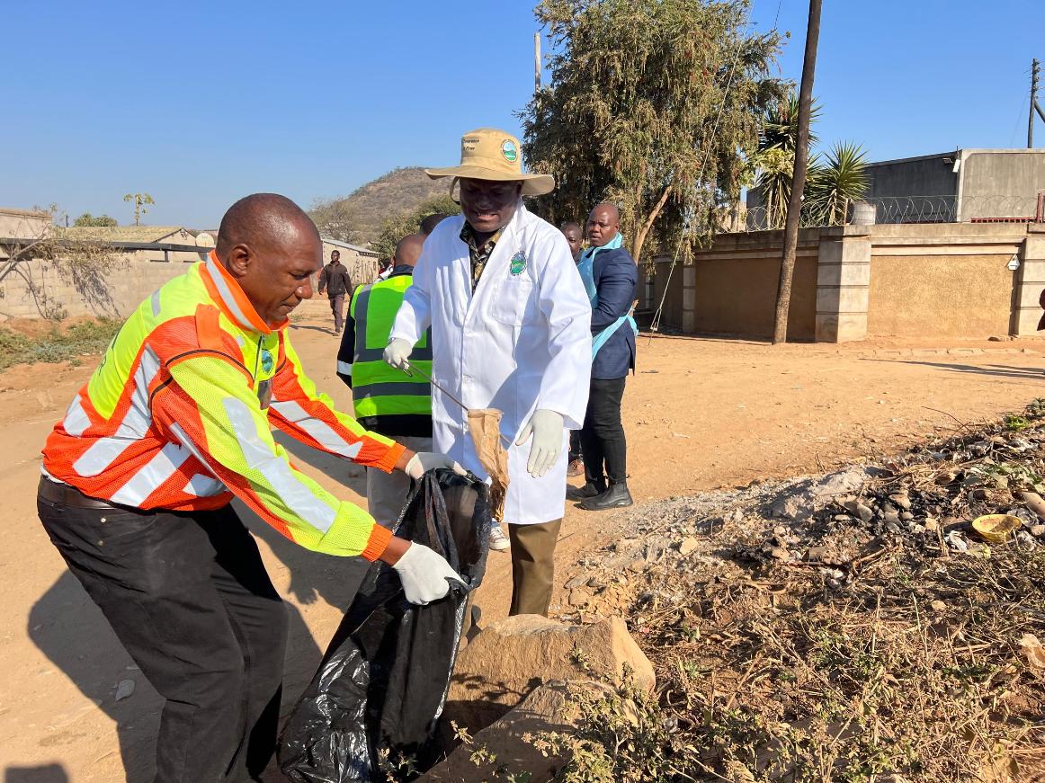 Minister Nguluvhe leads Gwanda clean-up, engages residents on service delivery