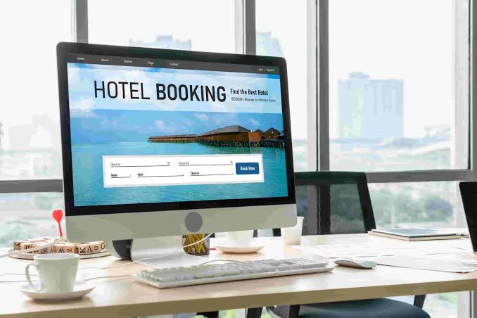 Online accommodation hosts face new tourism regulations