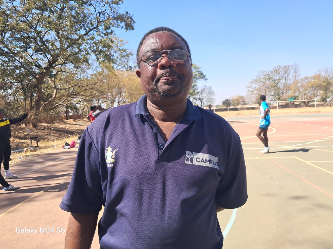 Zimbabwe face Zambia in semis