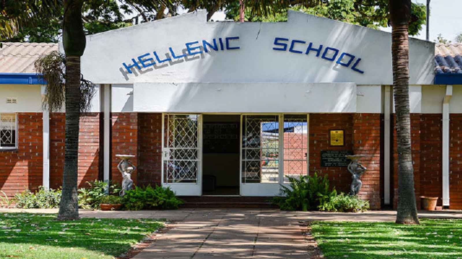 IT’S NEGLIGENCE, FUMES A PARENT, AFTER TEEN SCHOOLBOY IS FOUND DEAD IN SCHOOL’S SWIMMING POOL… School will be closed today and tomorrow