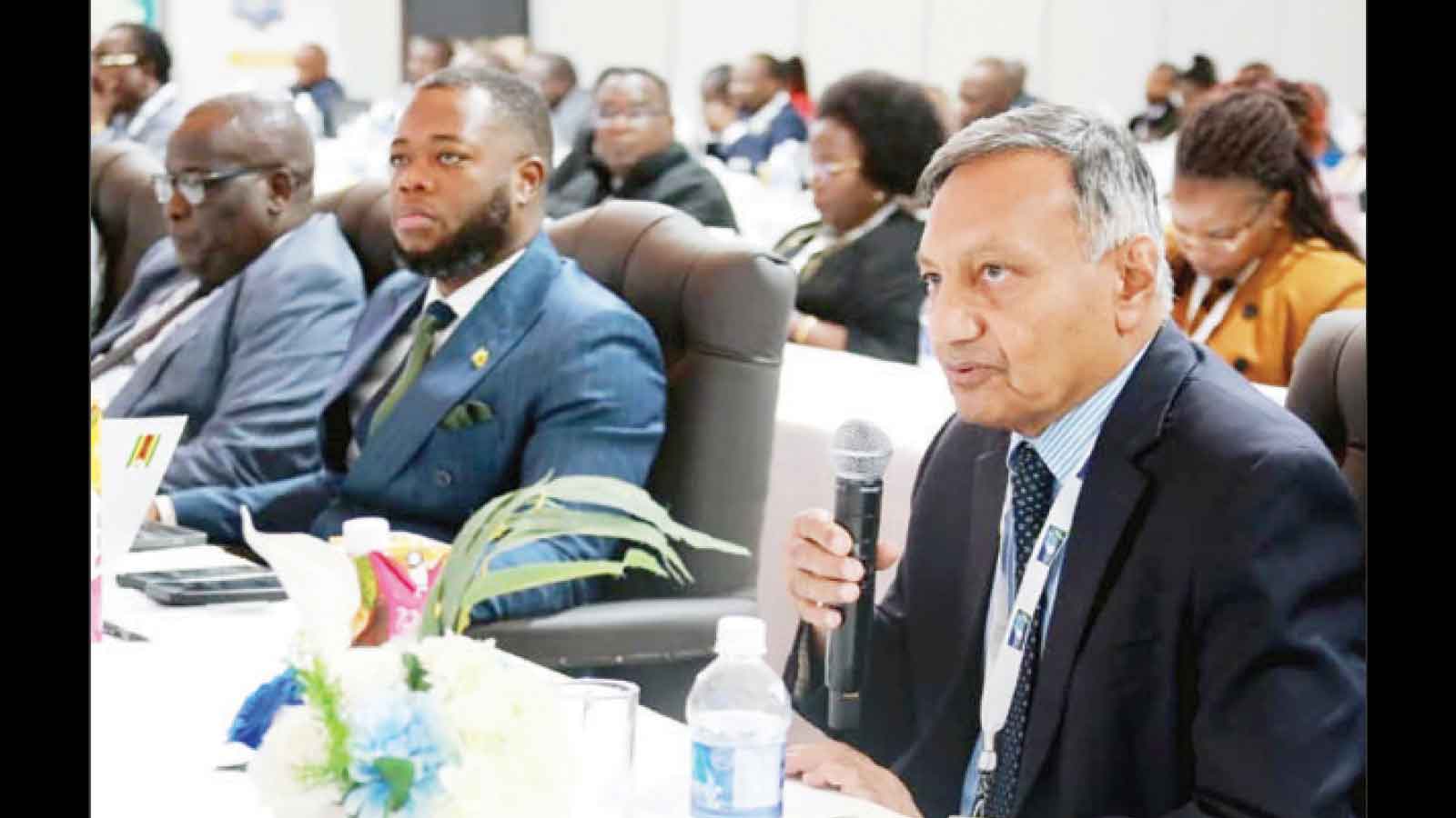Govt pushes to close currency trust deficit