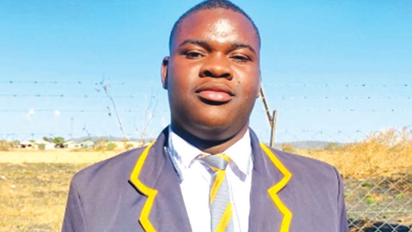 Father Flower Ngezi High Students visit Kadoma General Hospital