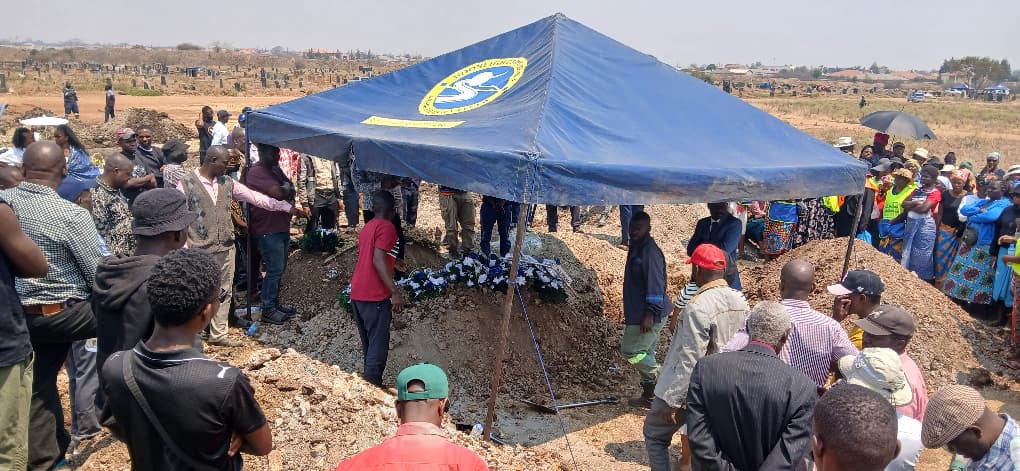 Scores of mourners bid farewell to slain Bulawayo businessman