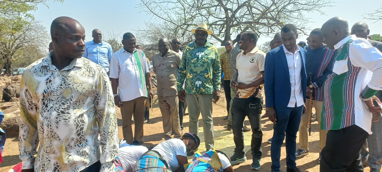 VP Mohadi arrives in Beitbridge for the inaugural Tshitaudze Heritage Festival