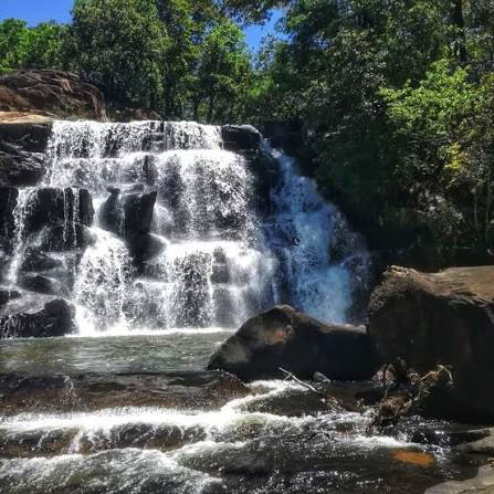Zonwe Falls