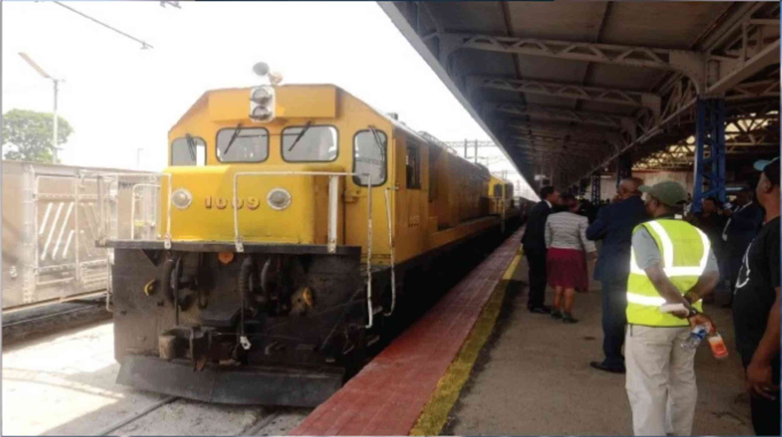 NRZ commissions 3 refurbished locomotives, 100 wagons