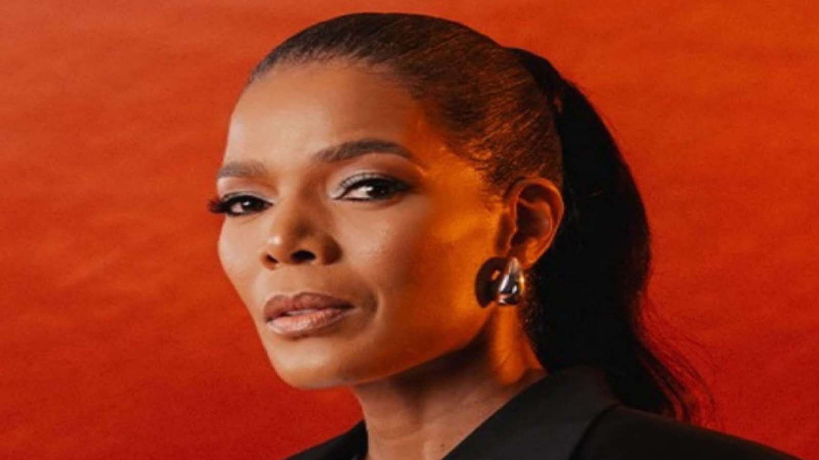 Why Connie Ferguson  goes offline  at 9:15pm  sharp