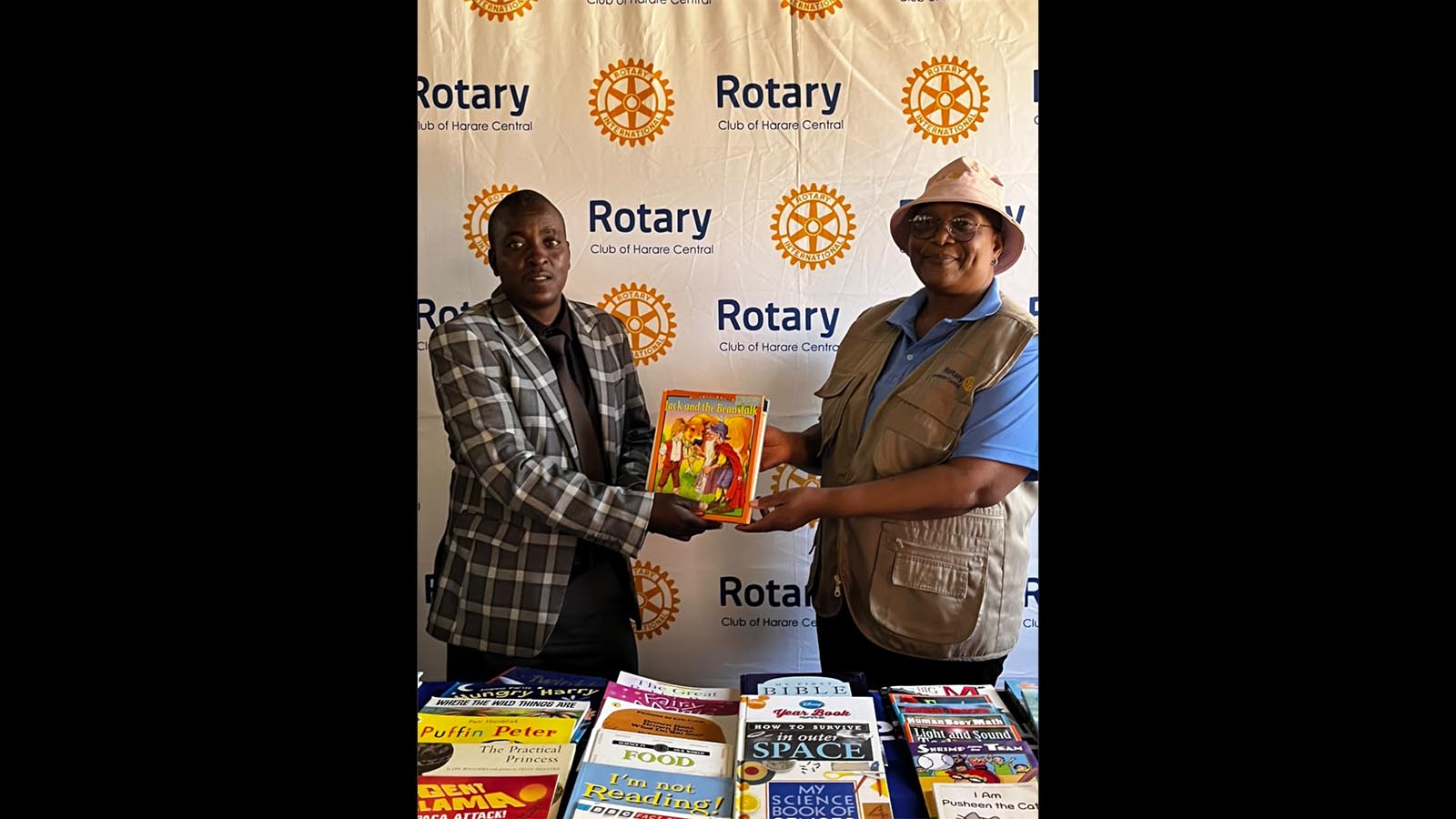 Rotary Club Harare Central donates books to Hwedza schools