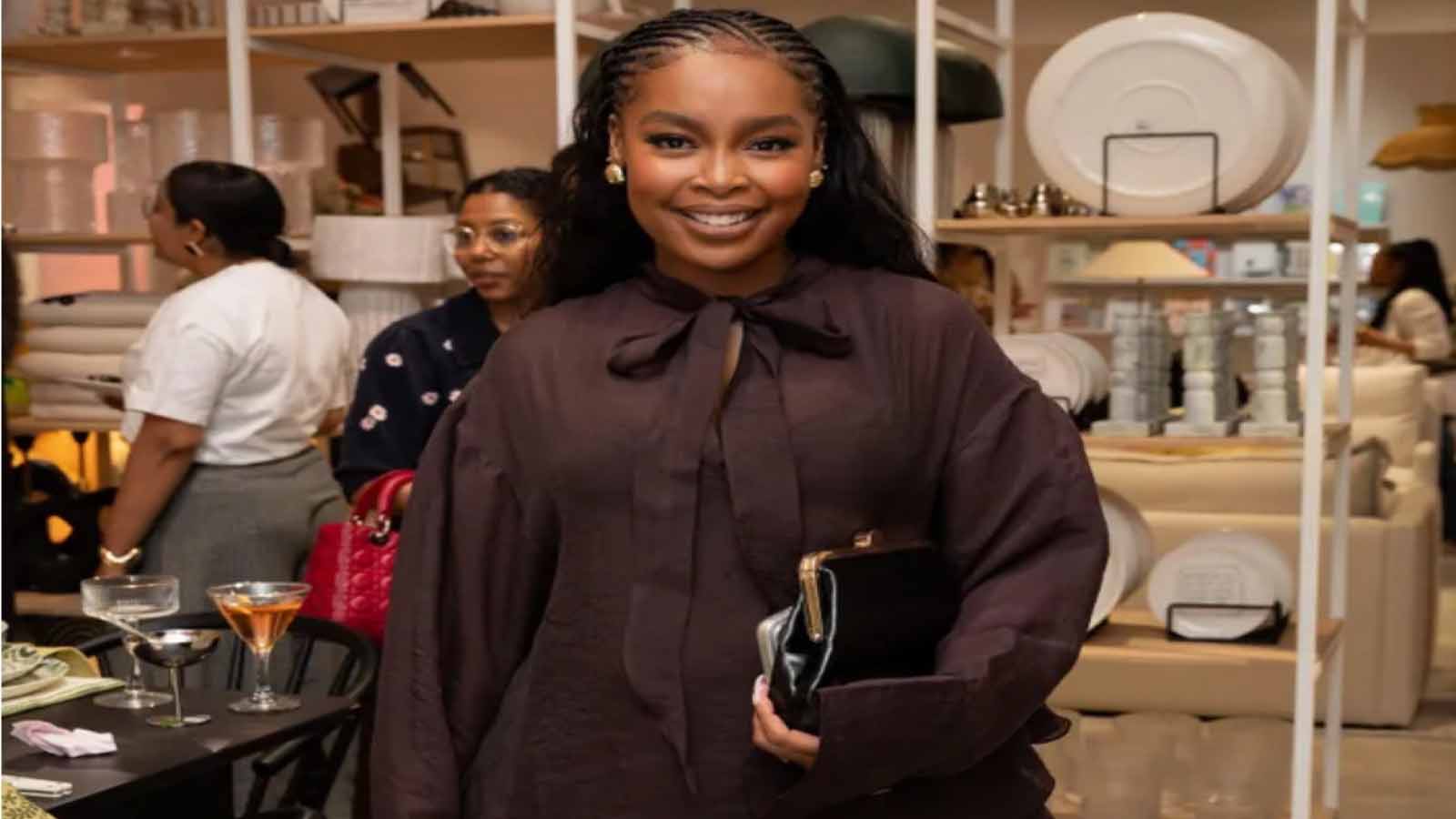 K Naomi dragged into colourism debate – herald