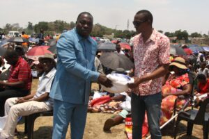 Philanthropist Dr Mhishi donates food to the needy in Kambuzuma
