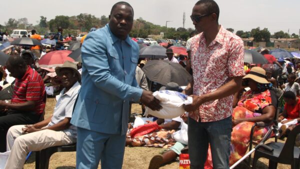 Philanthropist Dr Mhishi donates food to the needy in Kambuzuma