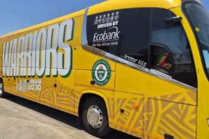 Fans salute bank for new Warriors bus