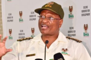 SA suspends operations at border with Botswana, Beitbridge braces for more traffic