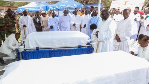 Wicknell Chivayo, wife Lucy Muteke laid to rest