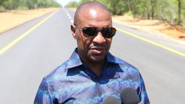 Construction of the 240km Kwekwe-Nkayi-Lupane Road at advance stage