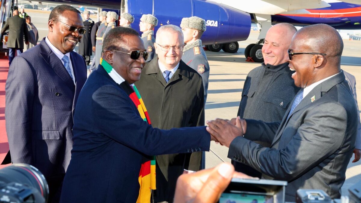 President arrives in Russia
