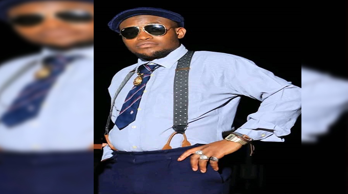 Amaselasela works on debut album