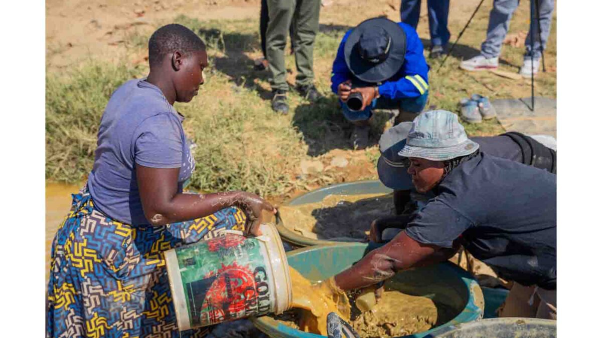 PlanetGOLD urges small-scale miners to adopt a business approach