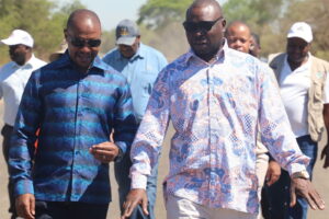 Ministers tour Bulawayo-Victoria Falls Road