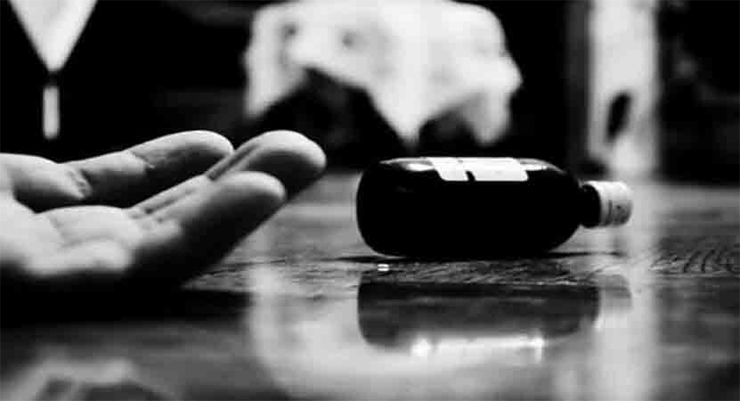 Teenager gulps poison during counselling session