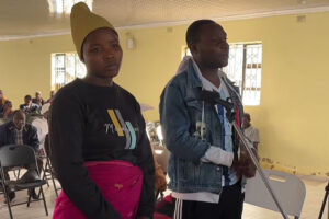 Woman dumps hubby for younger brother
