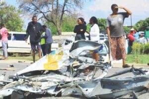 16 injured in Bulawayo kombi, truck crash