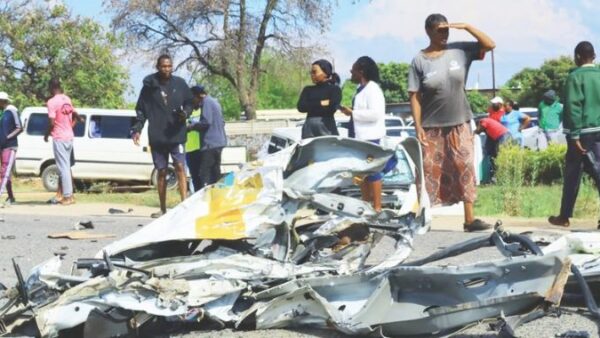 16 injured in Bulawayo kombi, truck crash