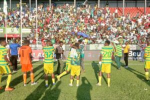 Hardrock march on after dramatic comeback