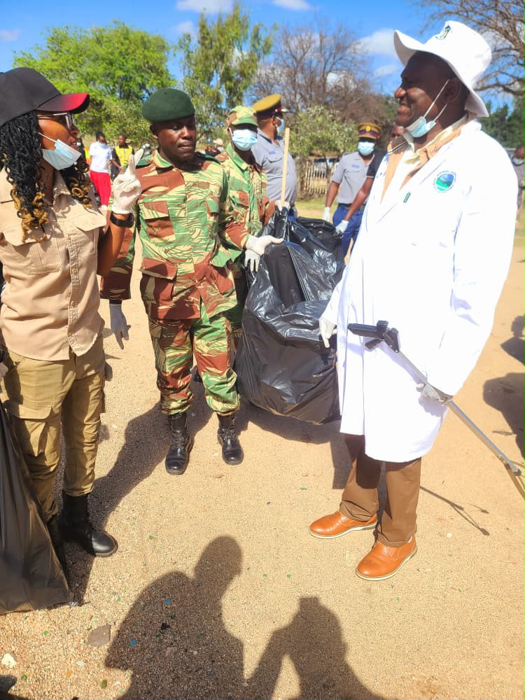 Minister Nguluvhe calls for collective action in Beitbridge clean-up