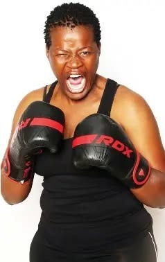 Monalisa gets British boxing manager
