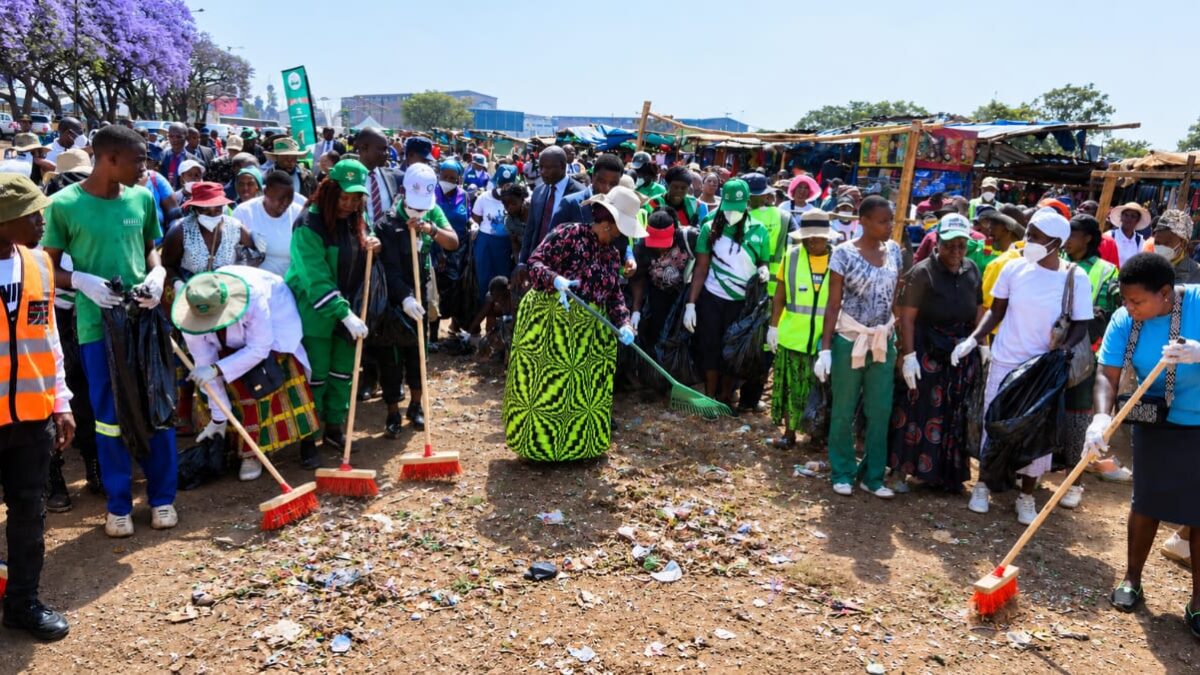 First Lady champions a culture of cleanliness … as multitudes turn out for Mbare clean-up campaign
