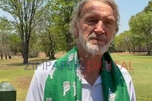 Umnikazi weManchester United uvakatsha eFolosi