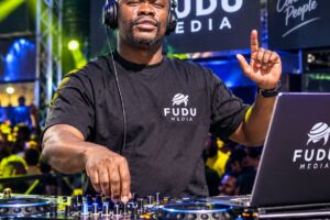 Bosso@100: A century of football, a night of music