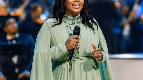 WATCH: Size Kuwe sets the tone for Spirit of Praise Bulawayo gig