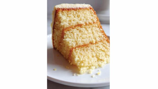 Fluffy vanilla cake