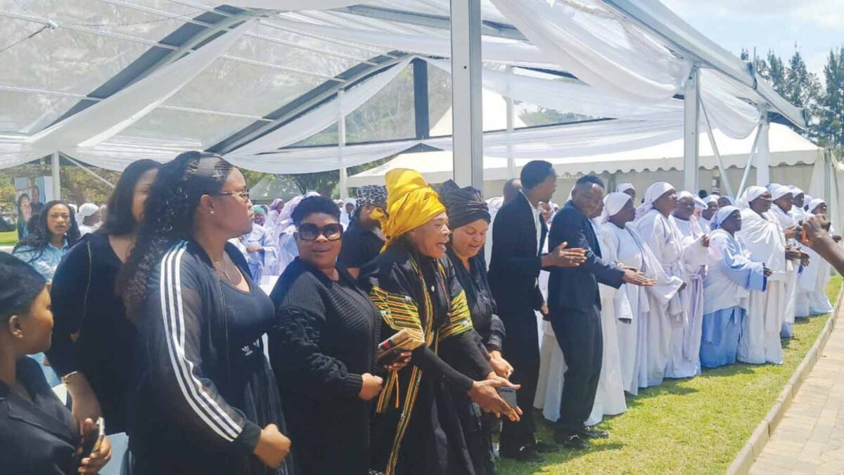 CHIVAYO’S MOURNERS A RAINBOW OF  ZIM’S SOCIAL AND CULTURAL DIVERSITY