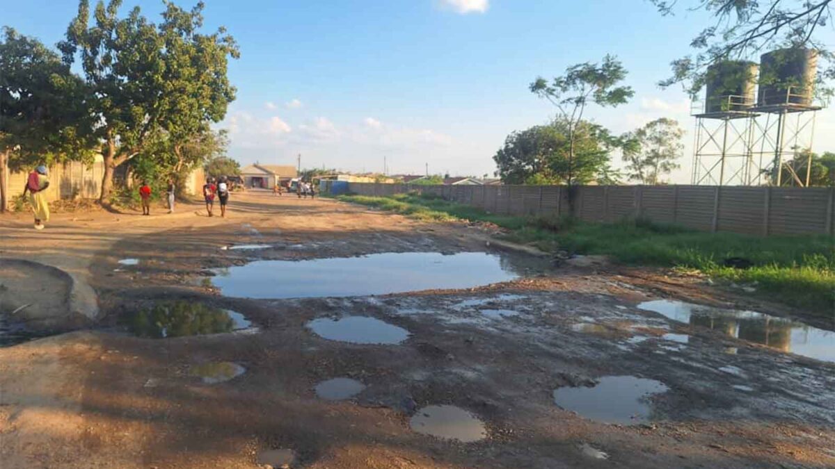 Residents raise alarm over sewage near Chitungwiza school