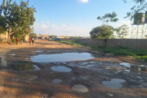 Residents raise alarm over sewage near Chitungwiza school