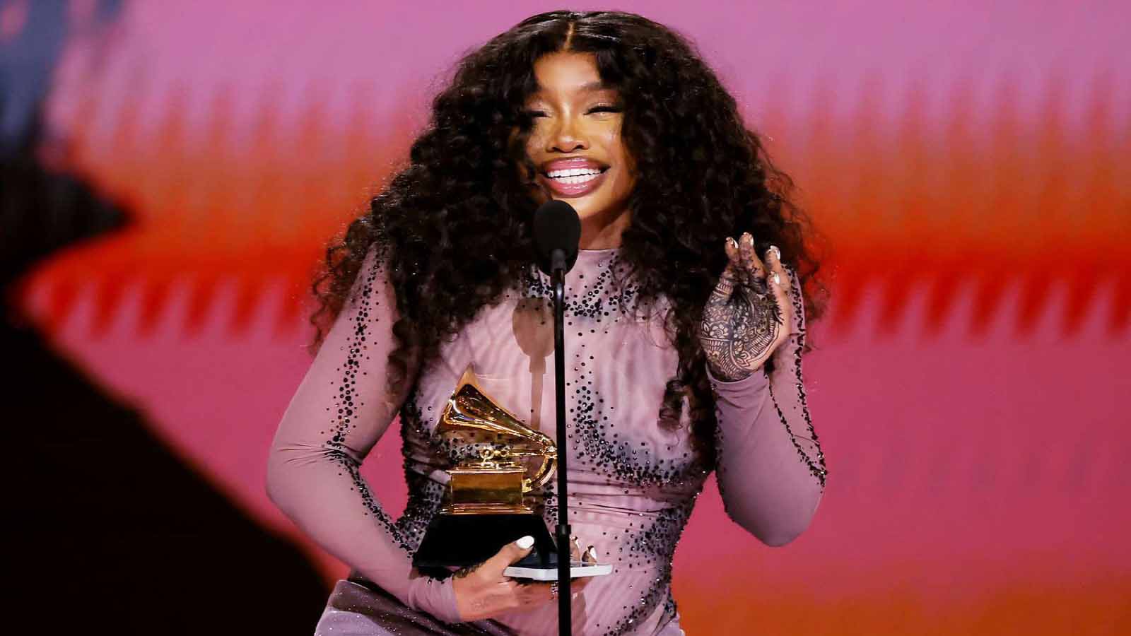 Sza steps in to defend Tyla over body shaming comments