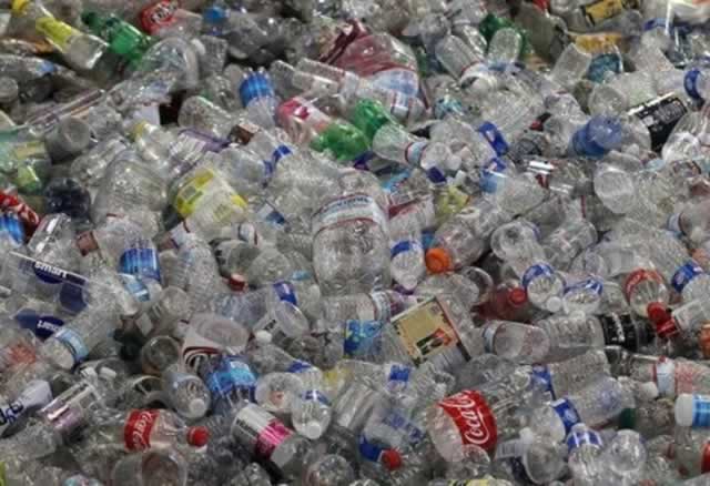 Environmental groups are encouraging companies to use reusable containers mostly used in the packaging of soft drinks and water