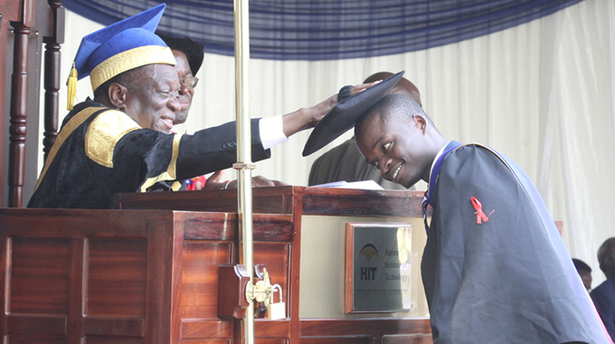 PRESIDENT CAPS 364 HIT GRADUATES