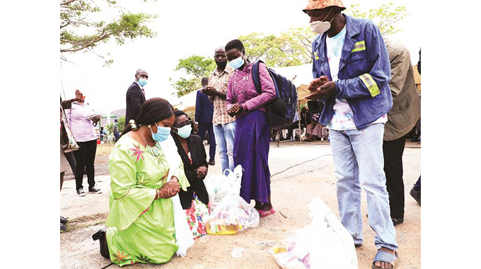 First Lady consoles Ran Mine families