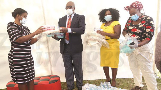 Journalists get protective clothing