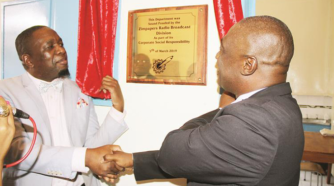 Star FM donates to St Giles