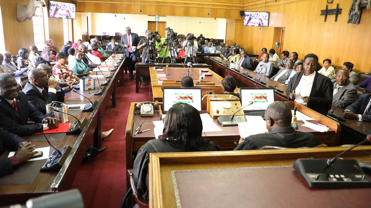 341 MPs, senators take oaths